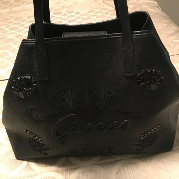 Pretty Dresses - Picture 8 of 9